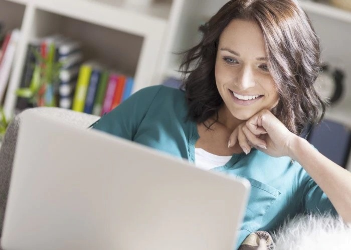 woman with laptop